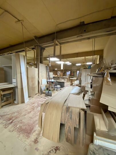 Производство с кран-балкой 1600м²