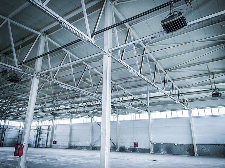 Автосервис, склад 2000 м²