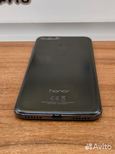 Honor 7c 3/32gb 3000акб NFC пер камера мутная
