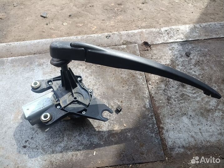 Трапеция заднего дворника Renault Sandero