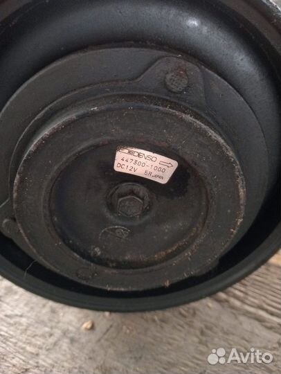 Компрессор кондиционера Toyota Avensis 4425002571