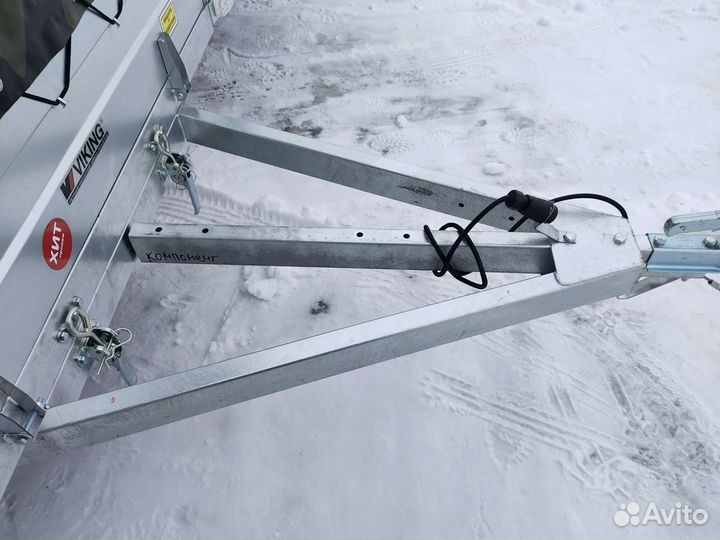 Новый прицеп двухосный