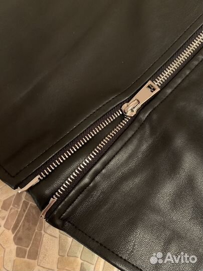 Юбка черная экокожа пуловер Zarina 46 р М