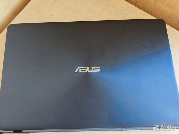 Ноутбук Asus VivoBook X705Uf i3-7100U и MX130