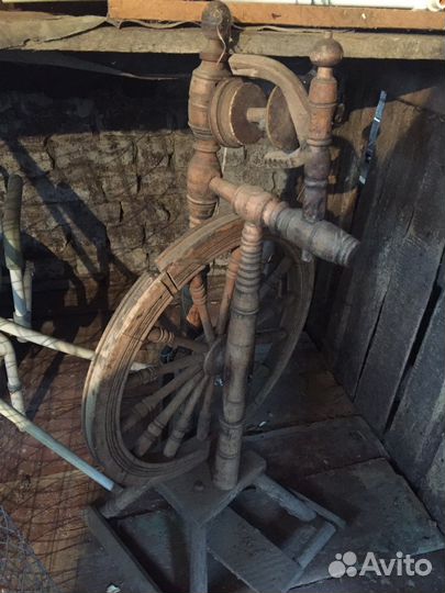 Прялка деревянная старинная