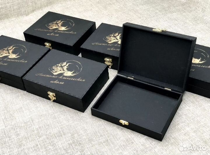 Коробки с логотипом