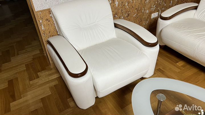 Диван и кресло