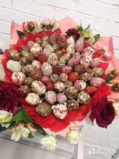 Клубничный букеты клубника в шоколаде