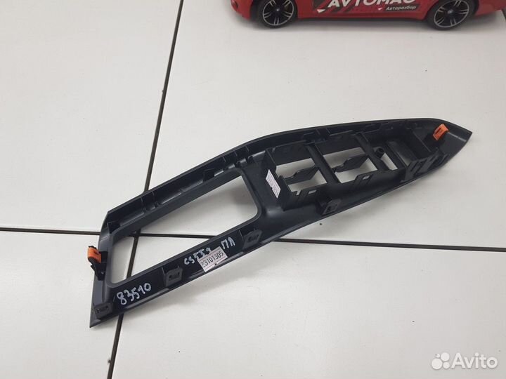 Накладка обшивки двери передняя левая