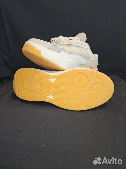 Кроссовки женские adidas niteball 2