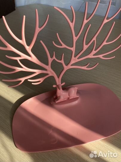 Стеллаж для хранения ювелир. изделий в форме оленя