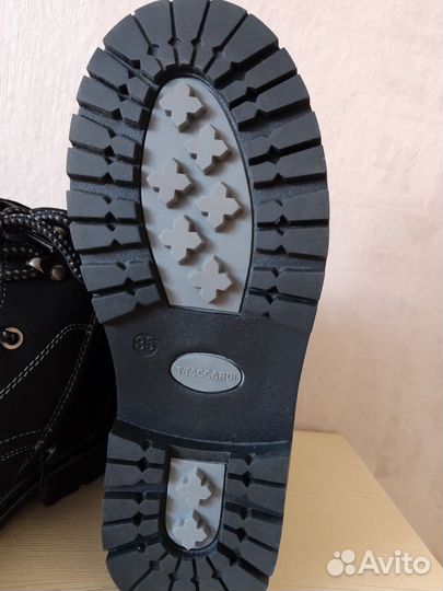 Продам зимние новые ботинки