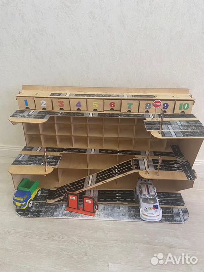 Гараж детский