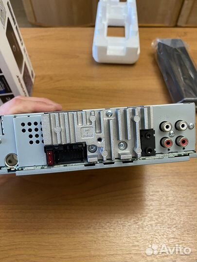 Автомагнитола pioneer DEN-S4250BT