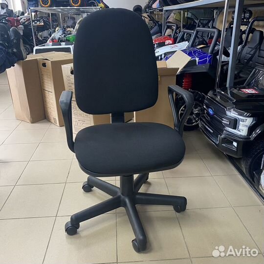 Компьютерное кресло