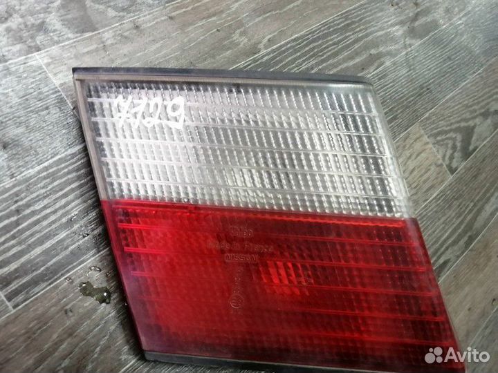 Фонарь задний левый внутренний Ниссан Примера Р11