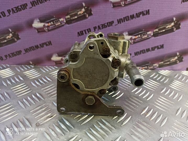 Насос гур Мерседес Вито 638 2,3