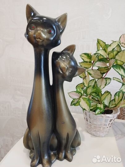 Статуэтка Кошки