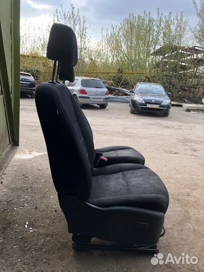 Сиденья передние Renault Fluence