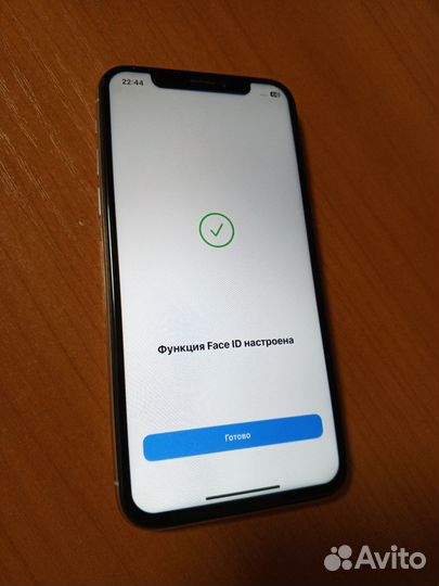 iPhone X, 64 ГБ