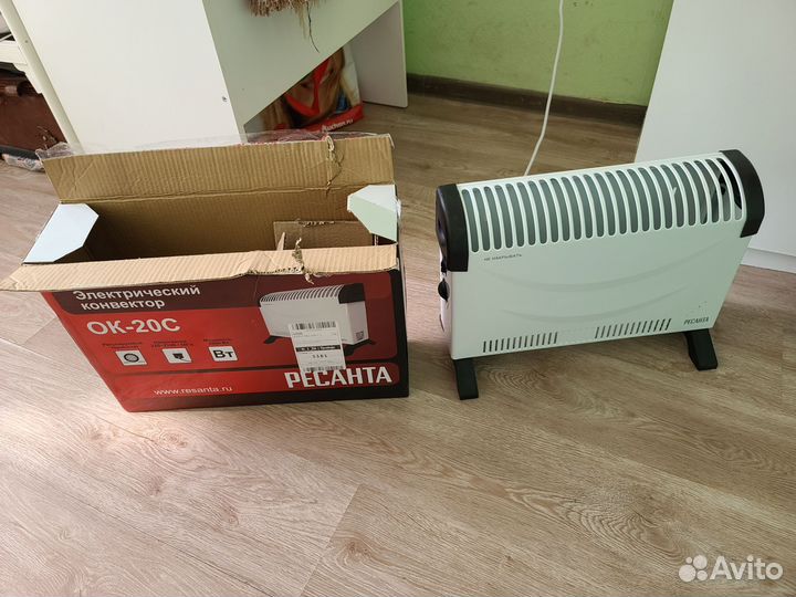 Конвектор напольный(обогреватель электрический)