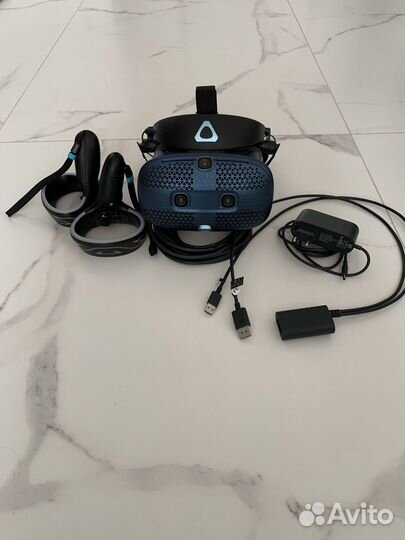 Vive Cosmos VR шлем