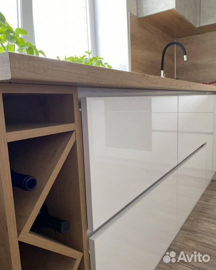 Кухня белая