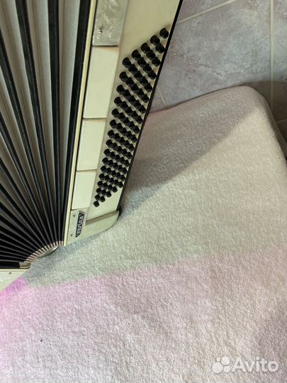 Аккордеон Немецкий Weltmeister Белый Перламутр