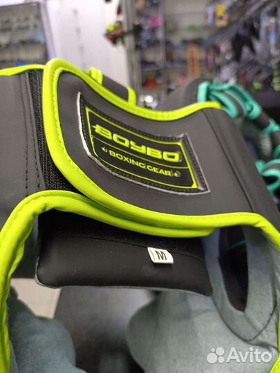 Боксерский шлем Boybo Stain