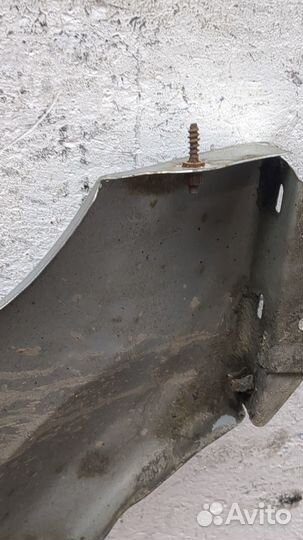 Крыло Chrysler Voyager, 2006