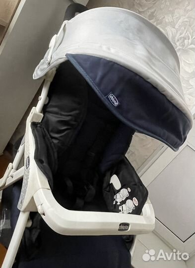 Прогулочная коляска Chicco simplicity
