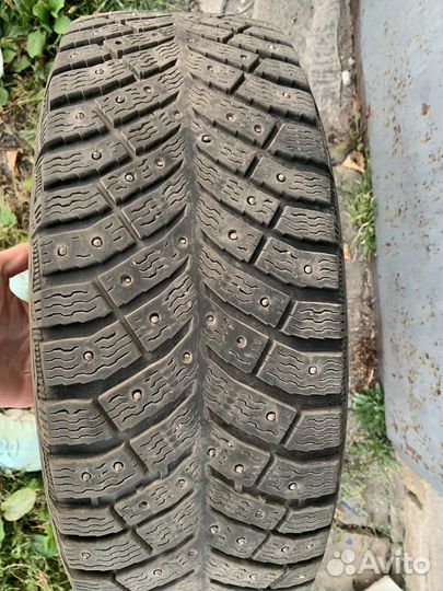 Michelin X-Ice North 4 195/65 R15 95T