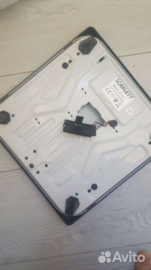 Весы напольные электронные бу