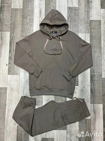 Спортивный костюм Gap