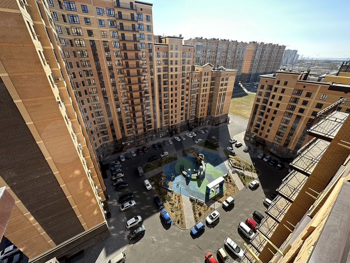 2-к. квартира, 54 м², 8/18 эт.