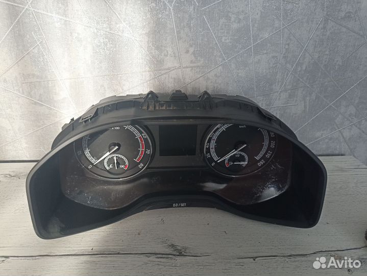 Приборная панель Skoda 565920740C