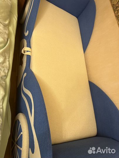 Детская кровать карета