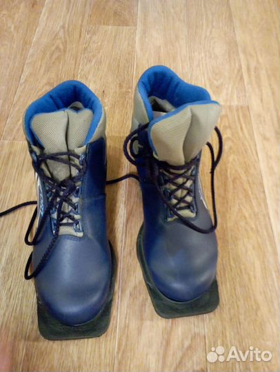 Лыжные ботинки 38р