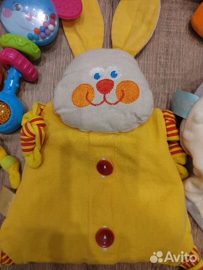 Развивающие игрушки для малышей