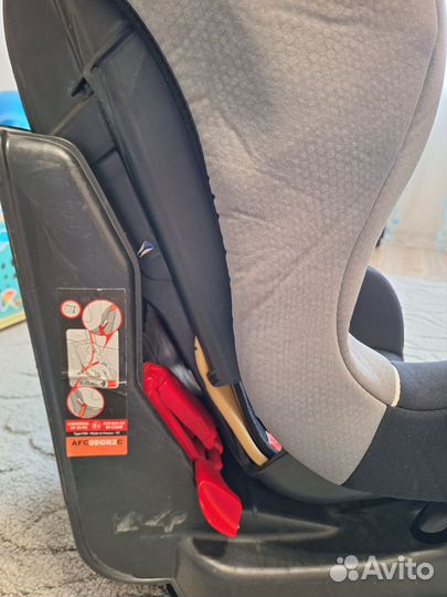 Автомобильное кресло nania