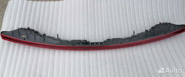 Фонарь в крышку багажника задний Kia K5