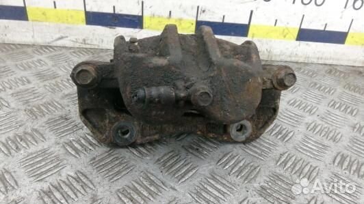 Суппорт тормозной передний левый KIA sorento 1 (4L