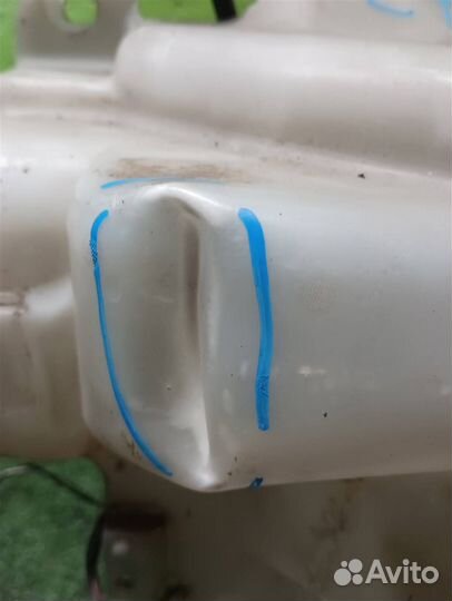 Бачок омывателя Toyota RAV4 A2 2002