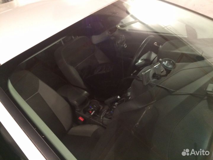 Ремонт трещин и сколов на лобовом стекле