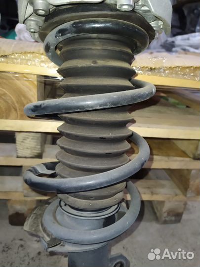 Передние стойки BMW X1 F48