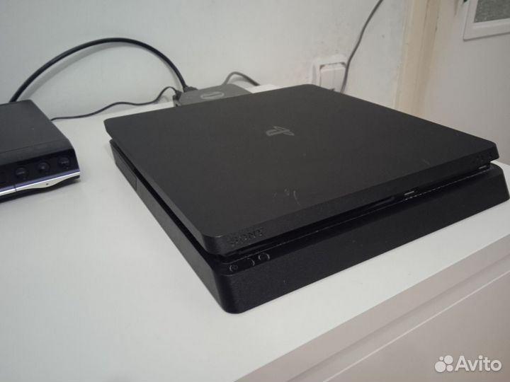 PS4 slim 1000Gb