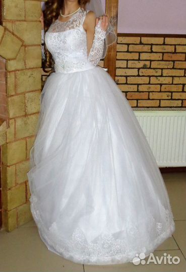 Продаю свадебное платье