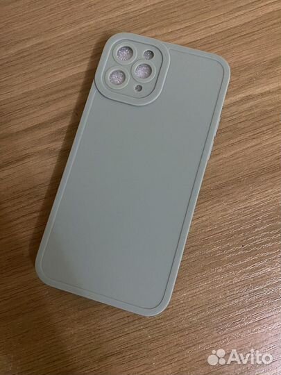 Чехлы и стекло на iPhone 11 pro