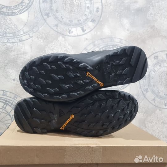 Зимние кроссовки Adidas terrex