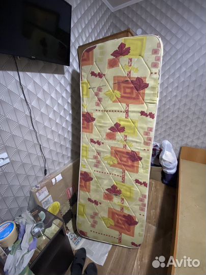 Матрас 140х200 бу